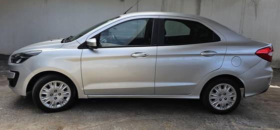FORD KA 1.0 TI-VCT FLEX SE PLUS SEDAN MANUAL FORD KA 1.0 TI-VCT FLEX SE PLUS SEDAN MANUAL